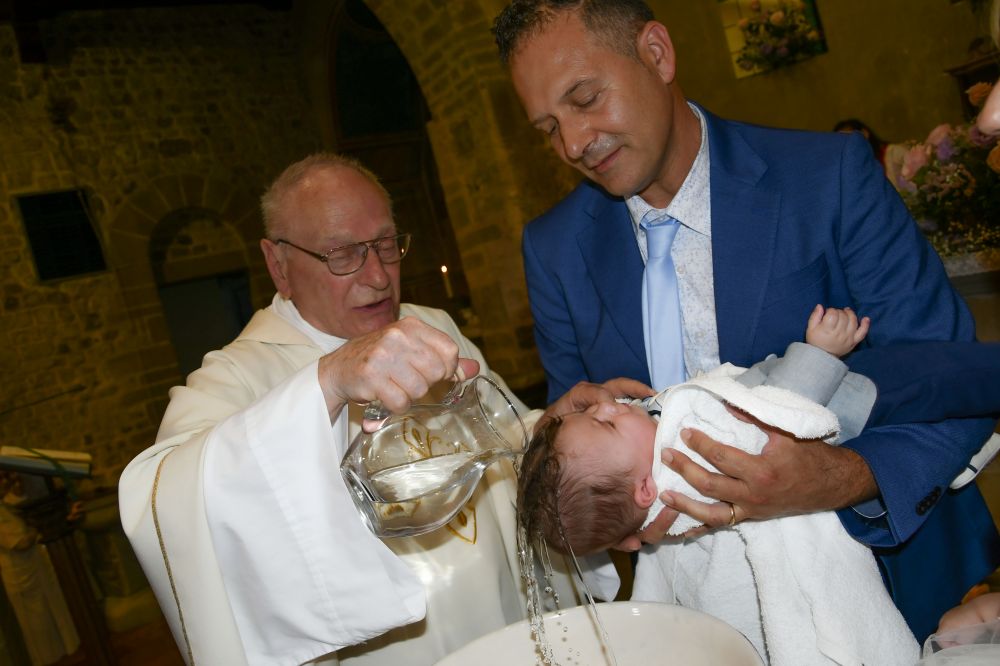 foto della cerimonia del battesimo